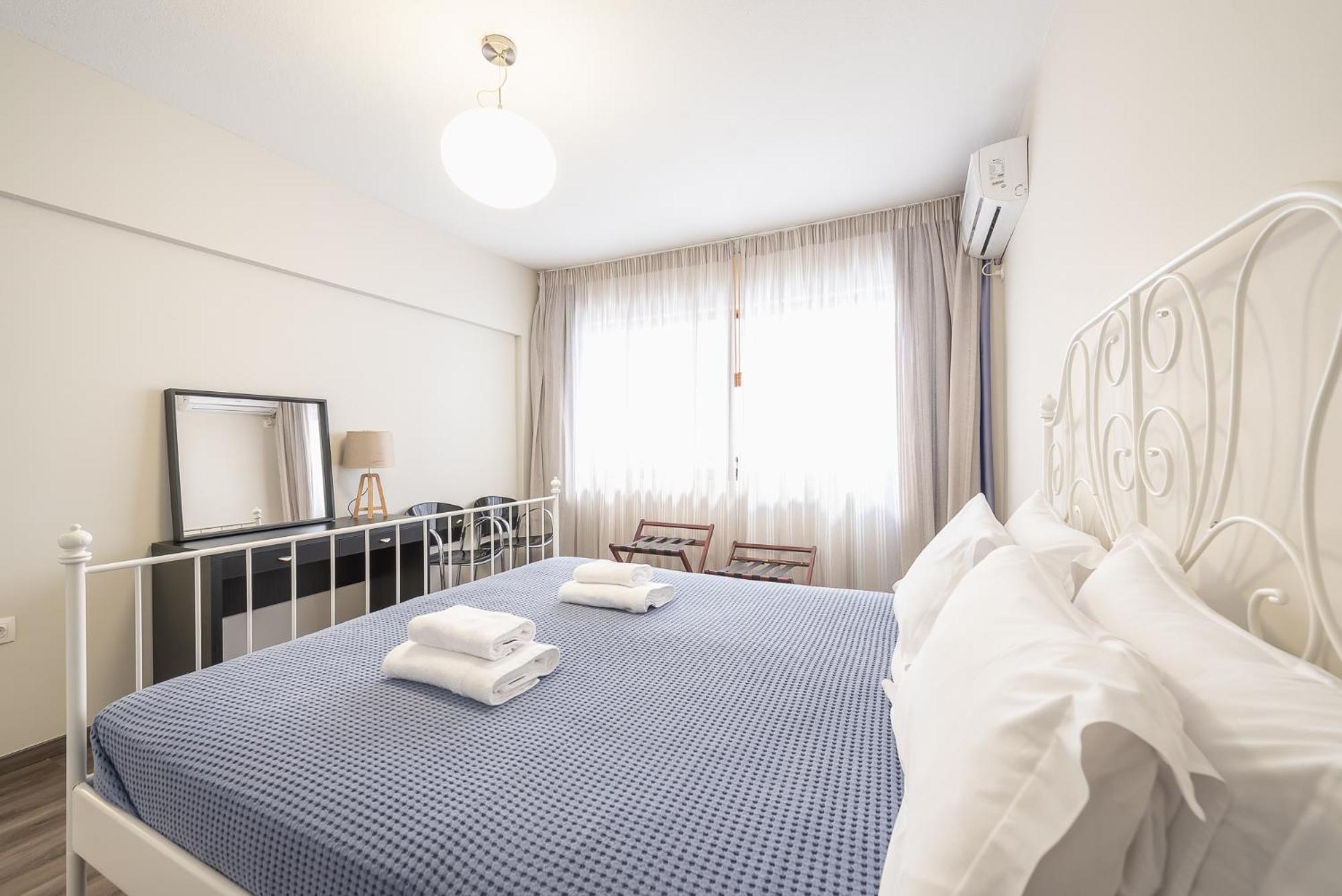 Apartment Steps From Historic Center Plaka Athens Ngoại thất bức ảnh