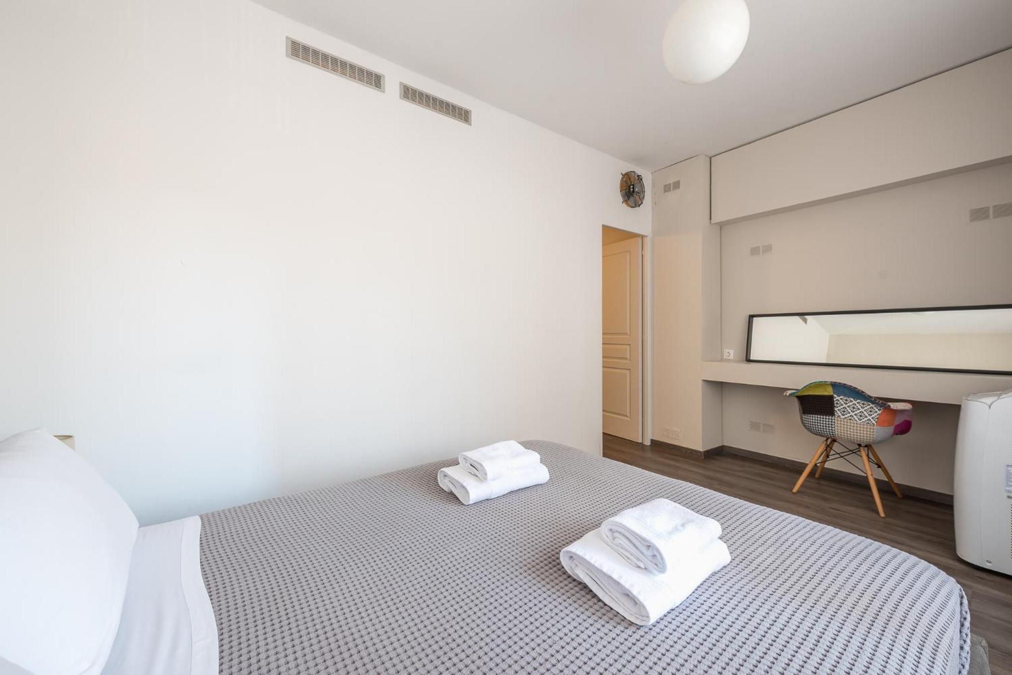Apartment Steps From Historic Center Plaka Athens Ngoại thất bức ảnh